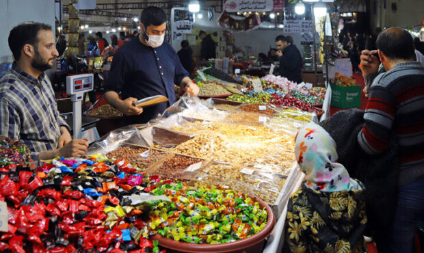 عرضه تولیدات استان‌ها در نمایشگاه زمستانه مهاباد