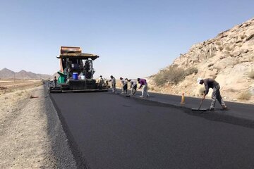 دو بانده شدن ورودی مهاباد از طرف سردشت