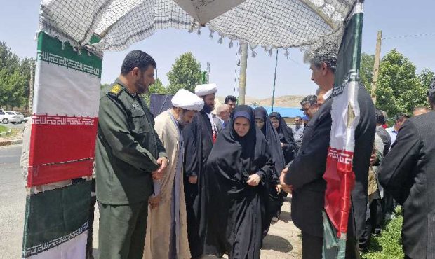 اعزام زائران مهابادی به مرقد امام خمینی (ره) اعزام زائران مهابادی به مرقد امام خمینی (ره)