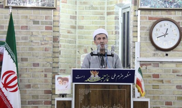 شهیدان رجایی و باهنر الگوی خدمت بودند شهیدان رجایی و باهنر الگوی خدمت بودند