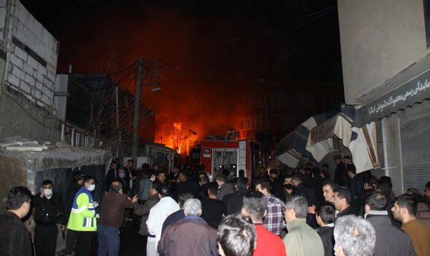 حادثه آتشسوزی یک منزل مسکونی در مهاباد حادثه آتشسوزی یک منزل مسکونی در مهاباد